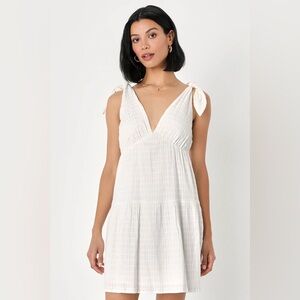 Daydream Aura embroidered Dress